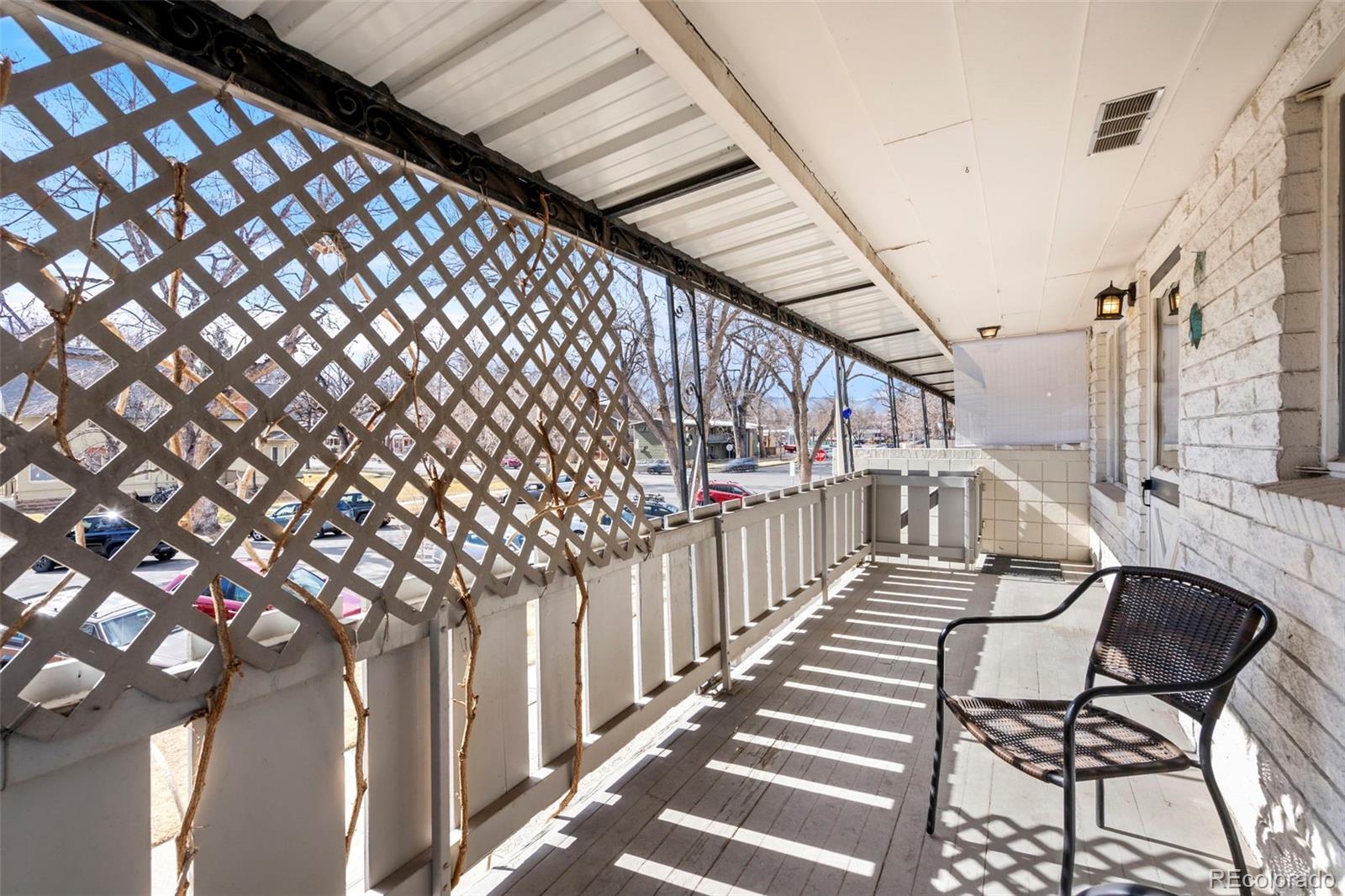 200 E Myrtle Street 8