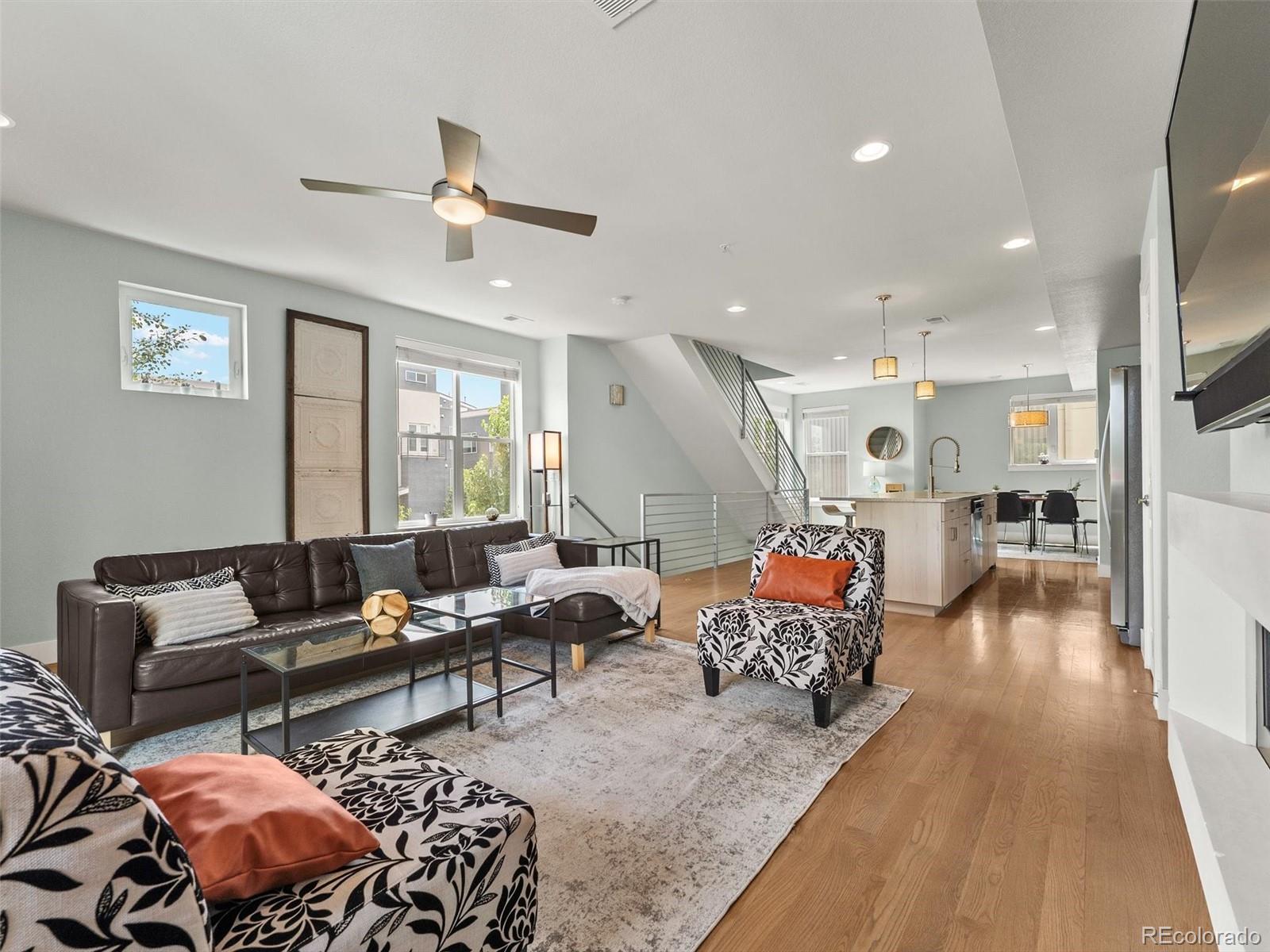 4943 Lowell Boulevard 1
