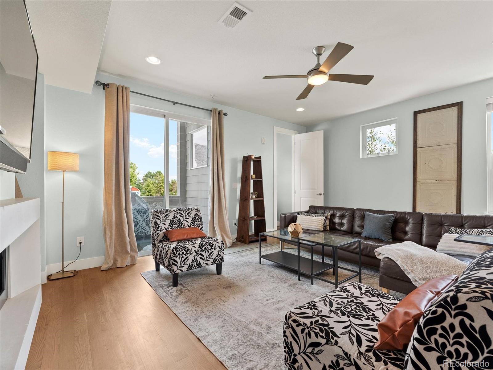 4943 Lowell Boulevard 1