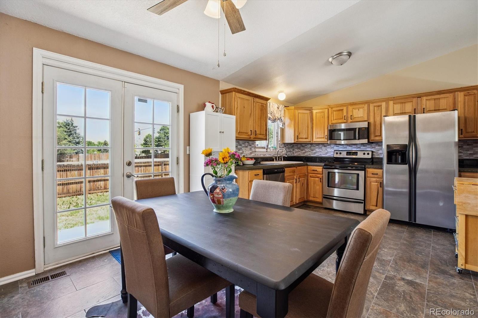 19061 E Oxford Drive, Aurora, CO, 80013 4 19061 E Oxford Drive