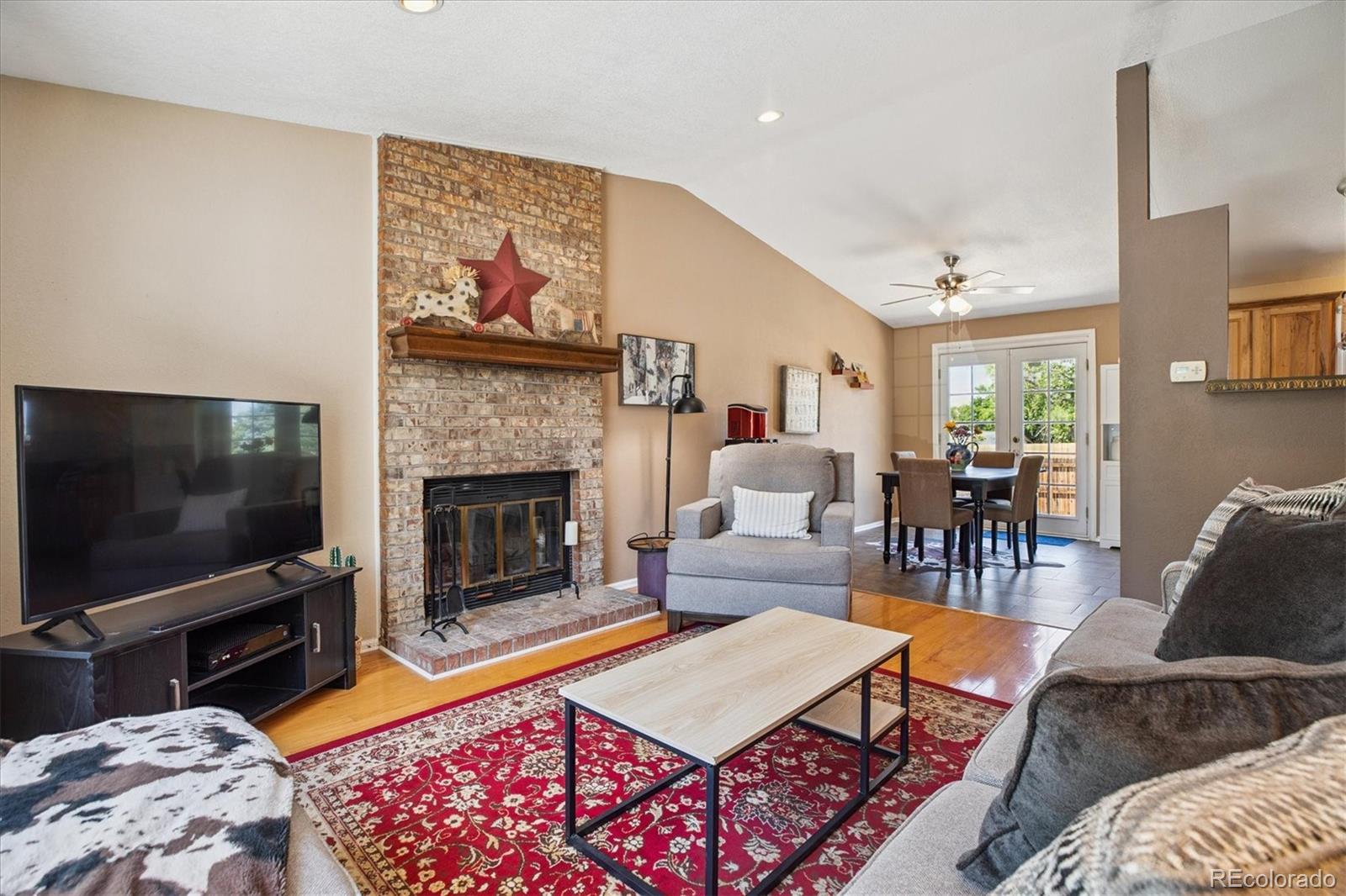 19061 E Oxford Drive, Aurora, CO, 80013 3 19061 E Oxford Drive