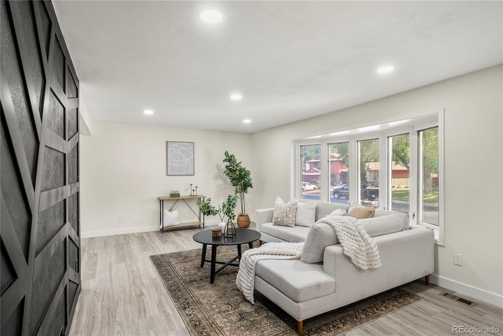 10641 King Court