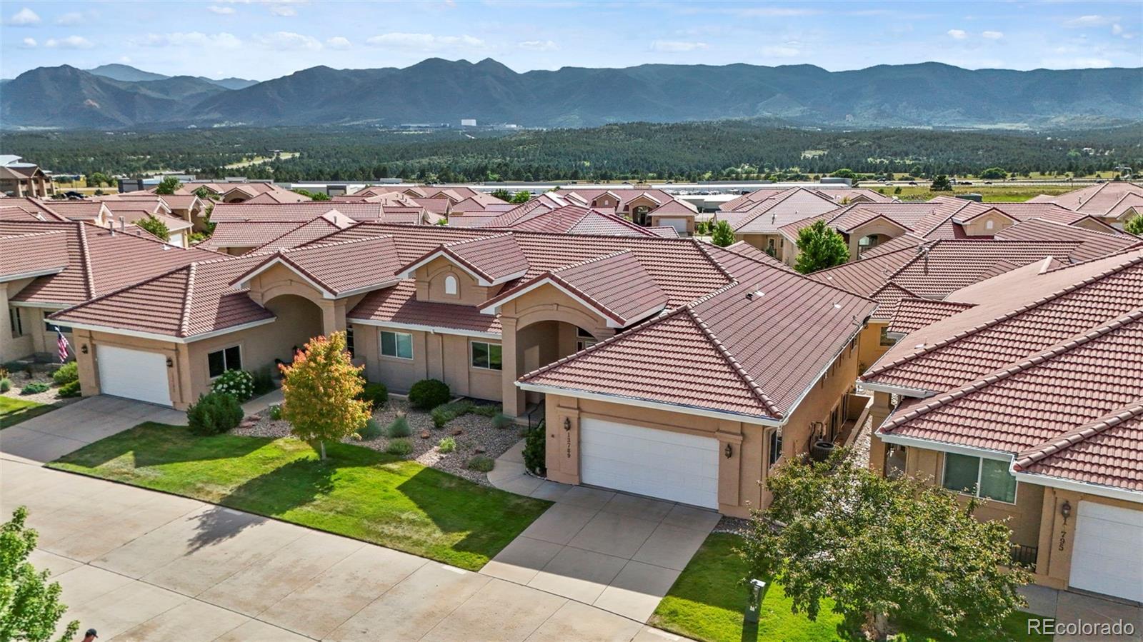 13789 Paradise Villas Grove