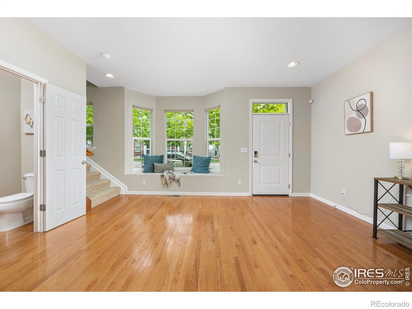 3882 W 118th Place