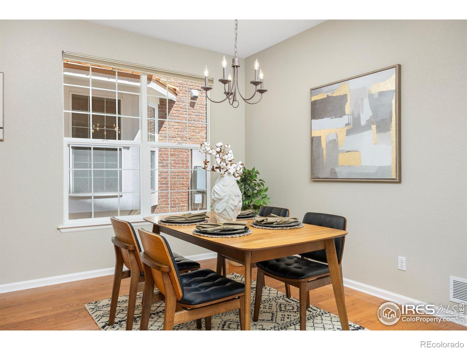 3882 W 118th Place