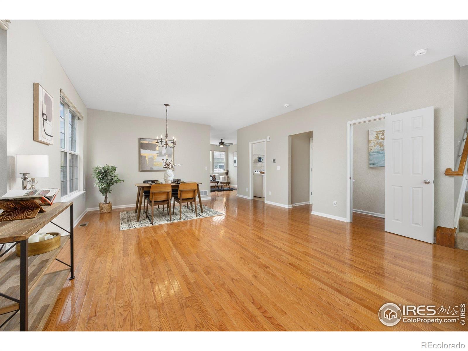 3882 W 118th Place