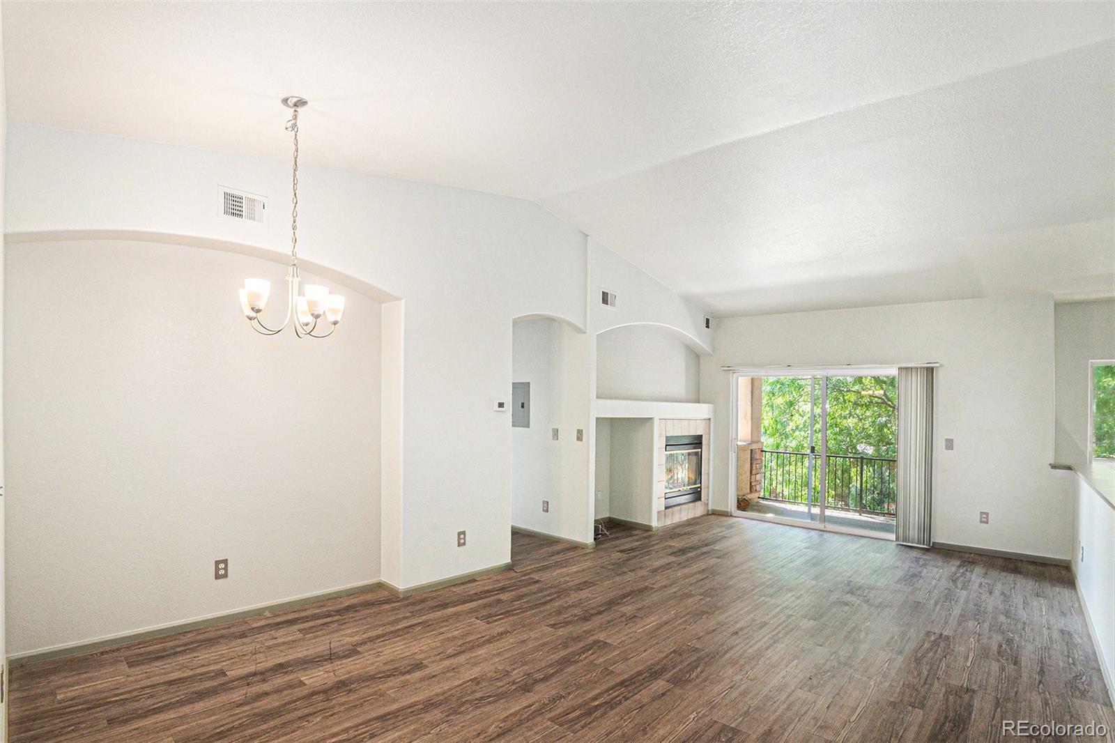 1703 Whitehall Drive 10B, Longmont, CO, 80504 3 1703 Whitehall Drive 10B