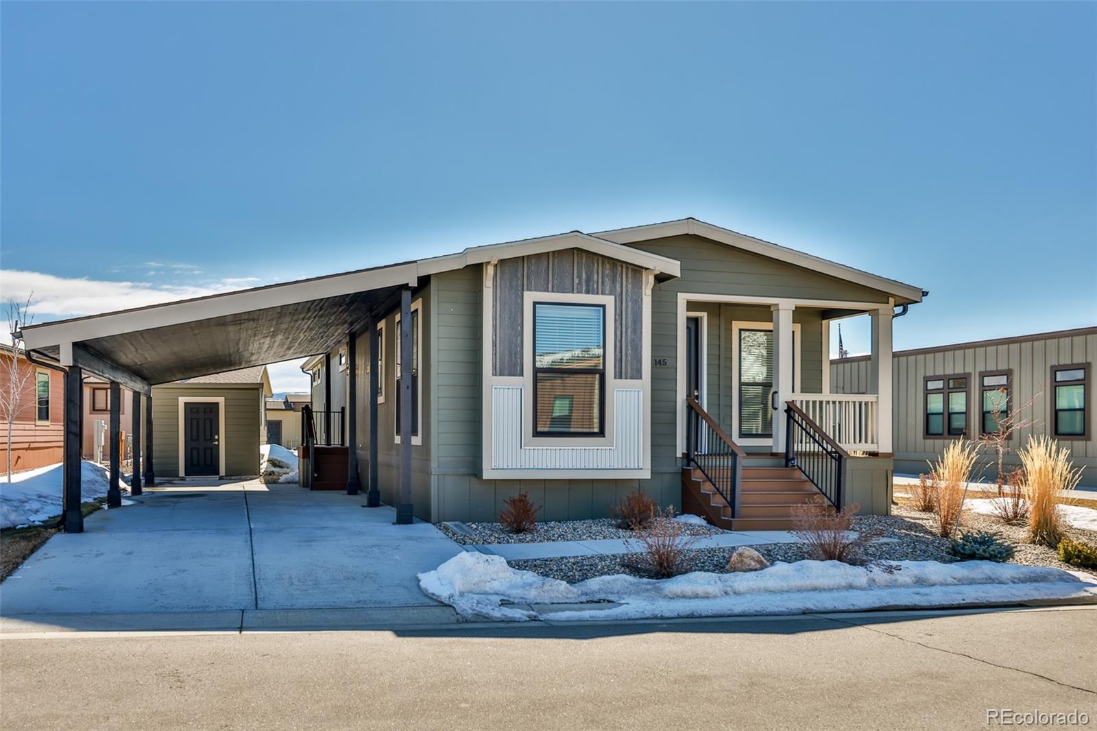 551 Summit Trail