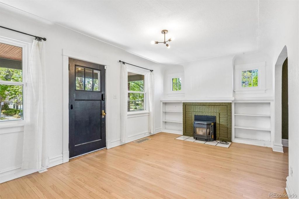 Photo of 2290 Holly Street, Denver, CO 80207 (MLS # 4294040)