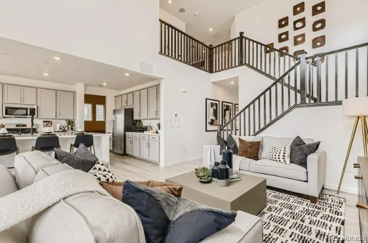 16637 W 92nd Place