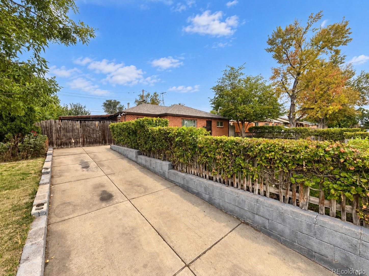 9211 Lillian Lane