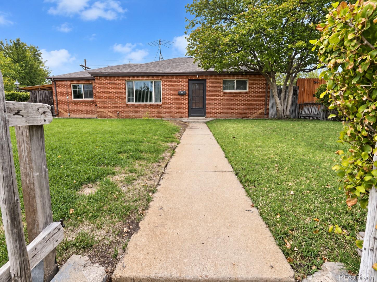 9211 Lillian Lane