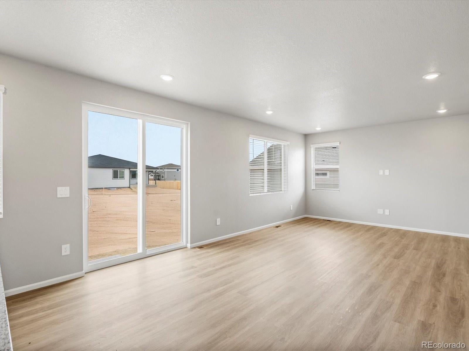 4634 Sugarcane Street