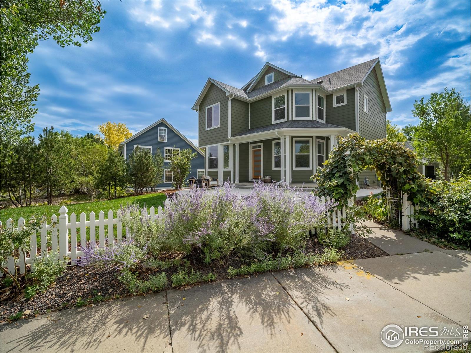 578 Indian Peaks Trail W