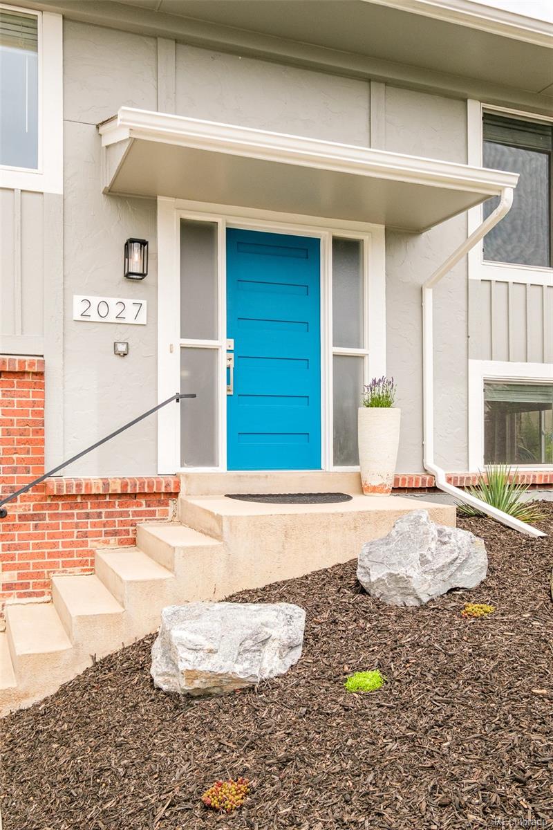 2027 S Welch Circle
