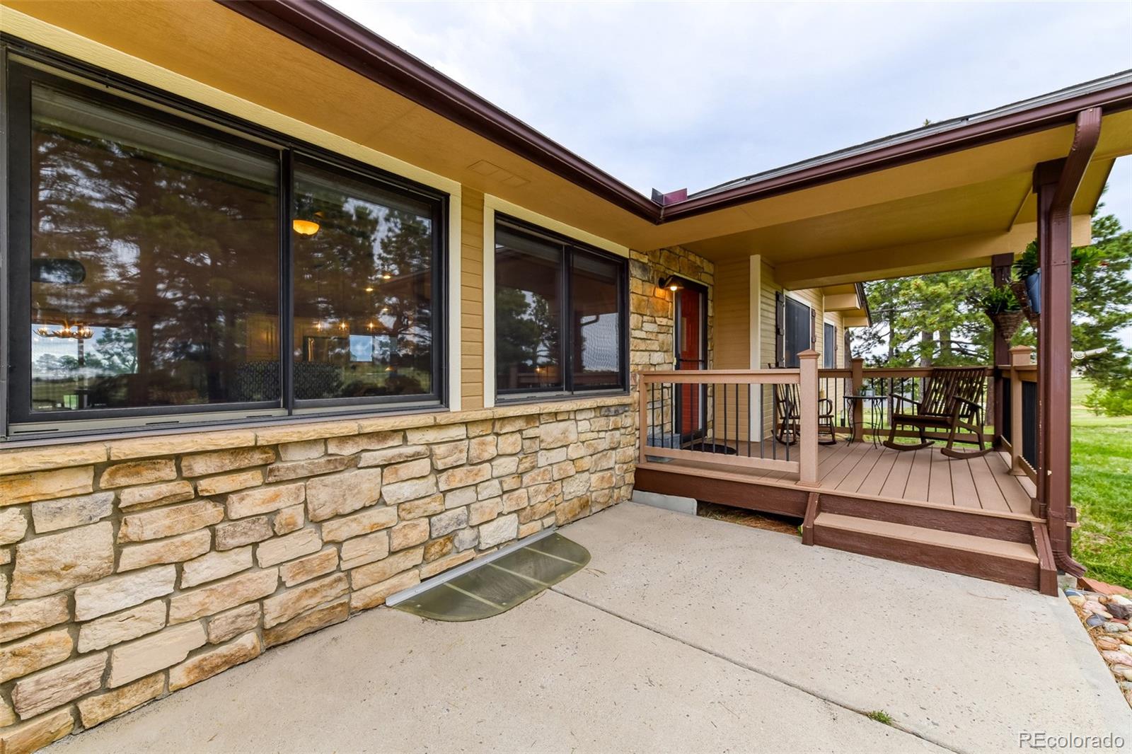 34422 Cherokee Trail