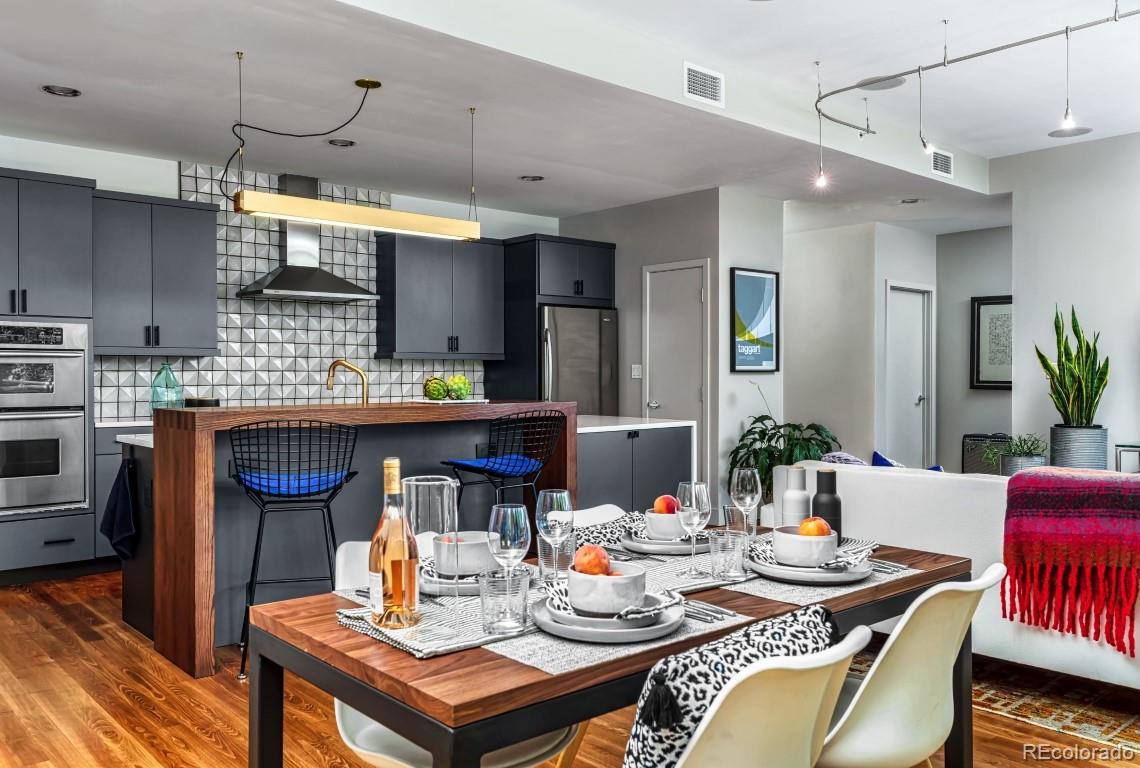 1401 Delgany Street 203