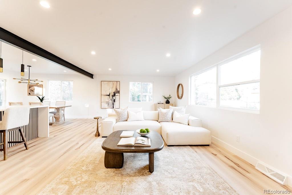 5200 W Ontario Avenue