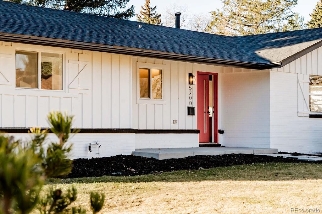 5200 W Ontario Avenue