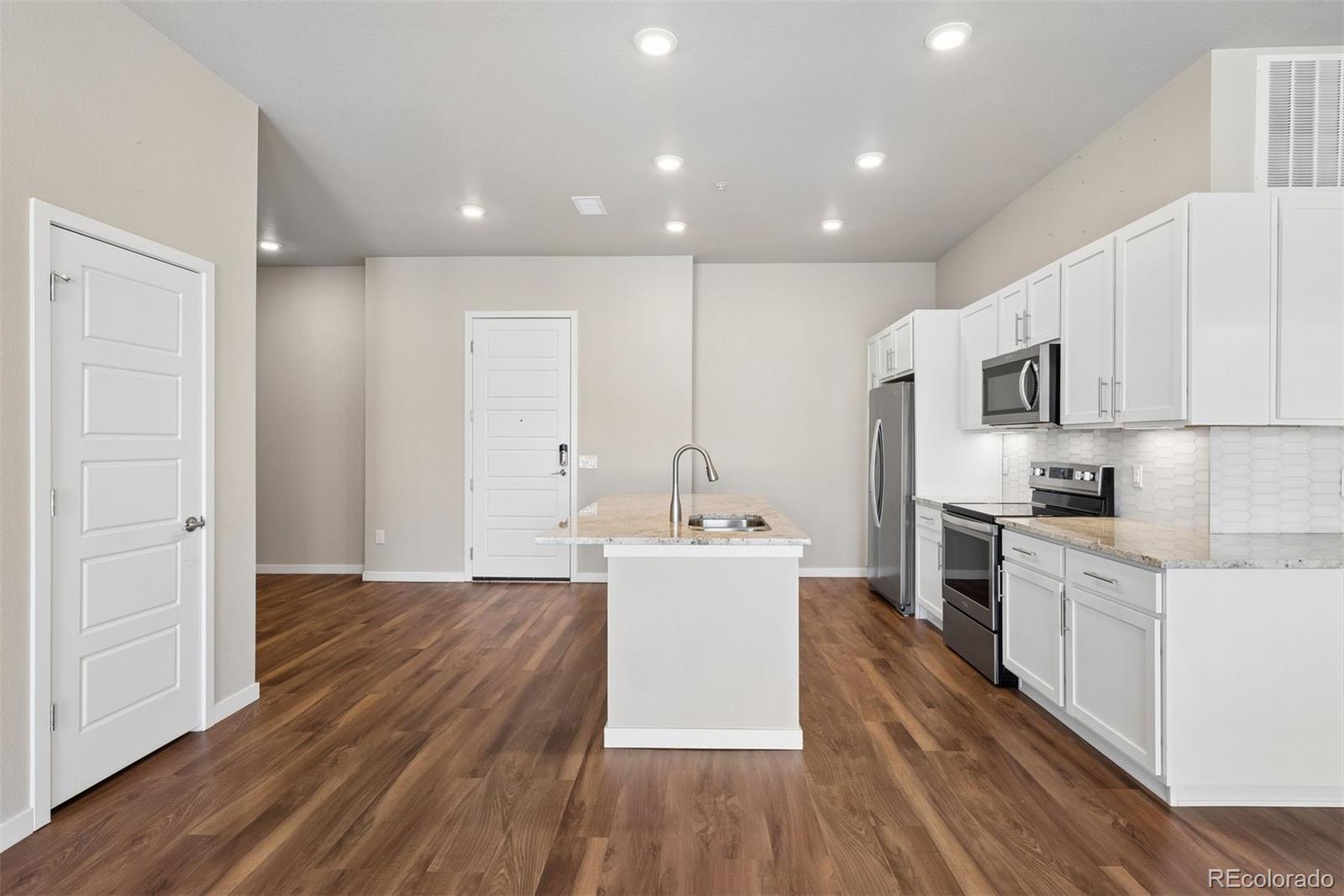 480 E Fremont Place 402