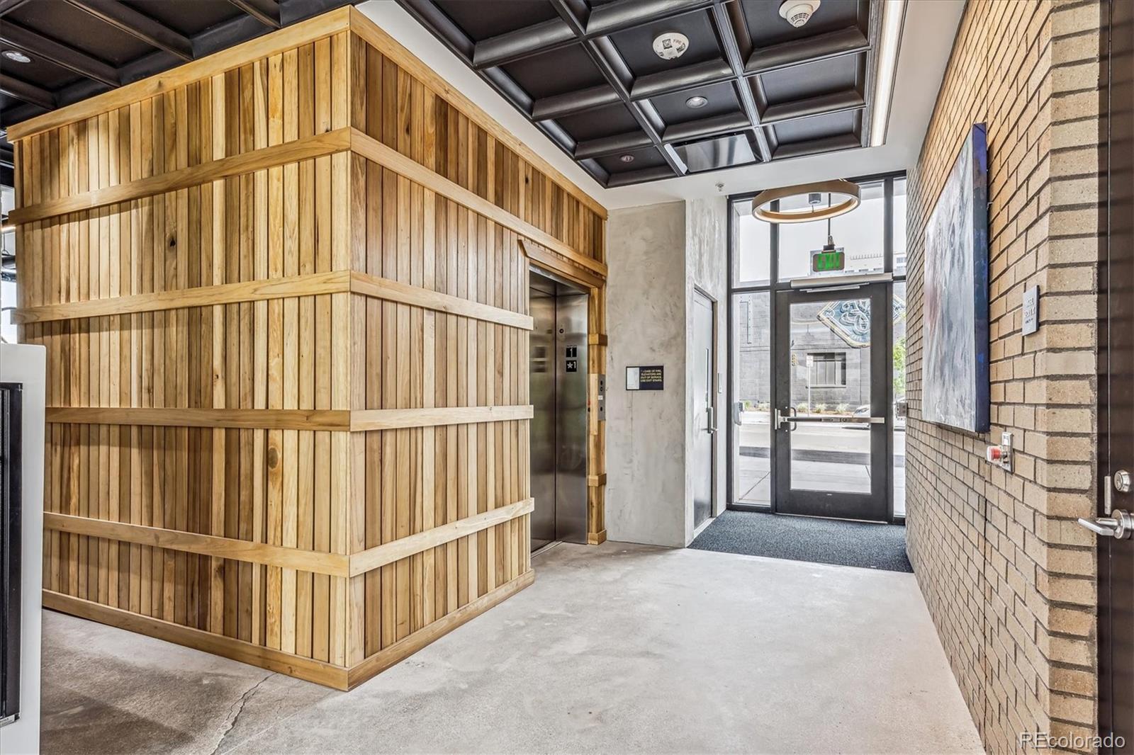 3575 Chestnut Place 302