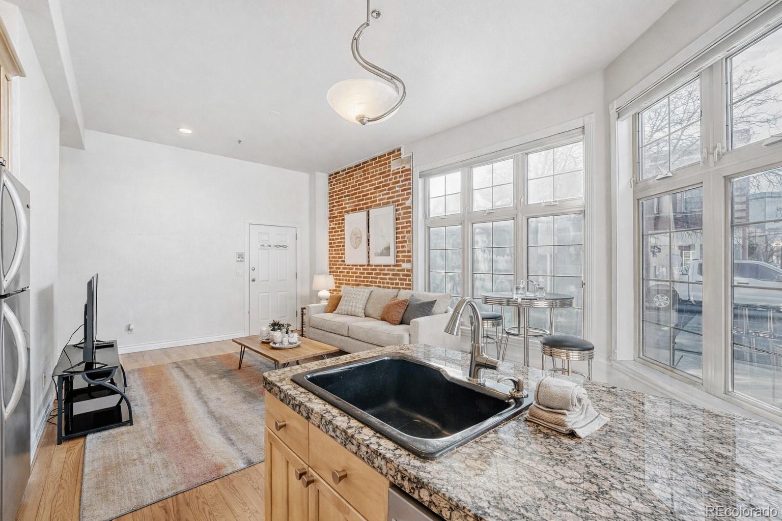 800 E 18th Avenue 107