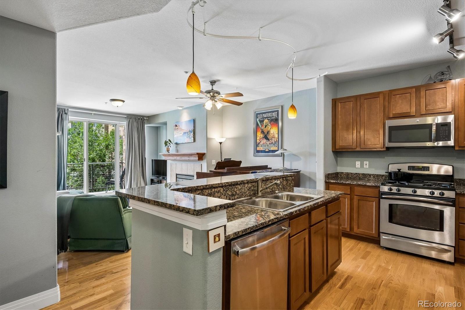 Photo 1 of 33 — 9079 E Panorama Circle 102, Englewood, CO 80112