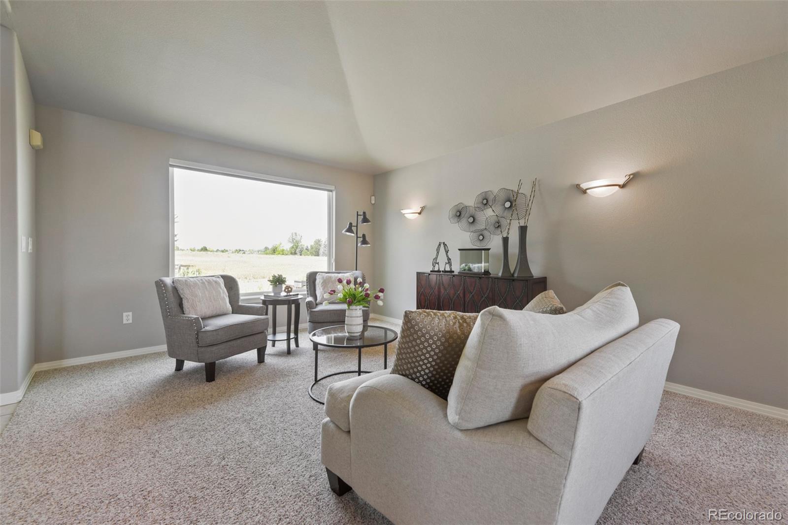 9102 White Pelican Way