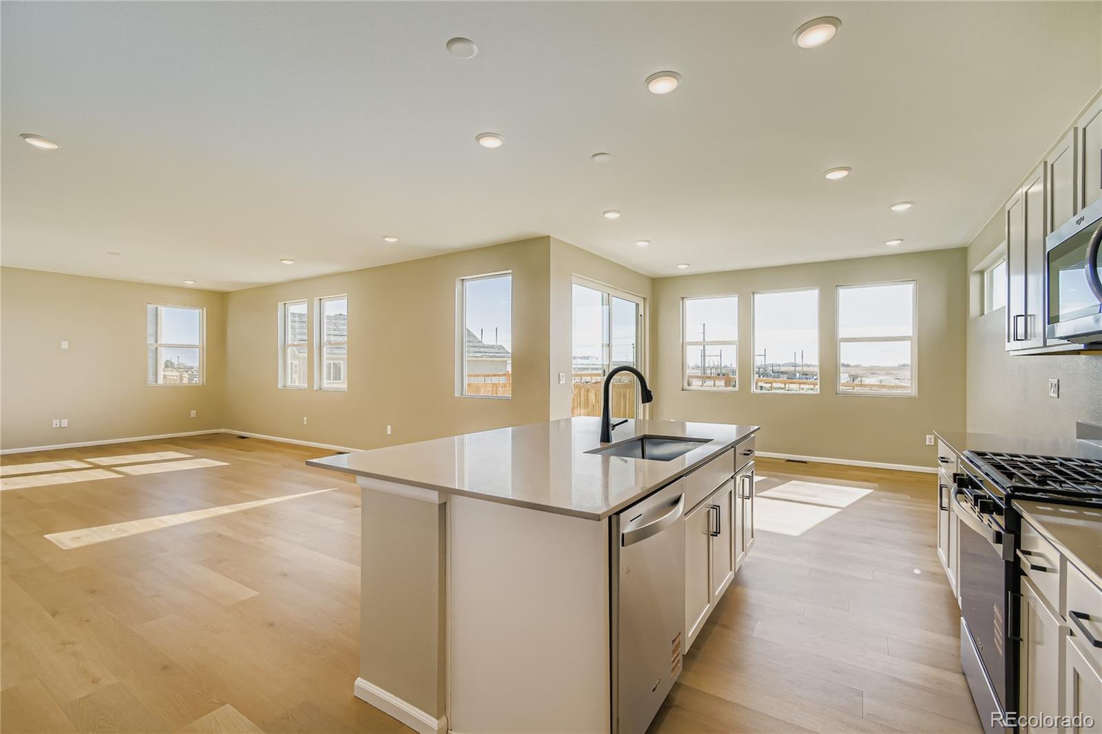 4147 Runyon Lake Street