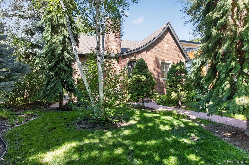 Photo of 627 S High Street, Denver, CO 80209 (MLS # 4286858)