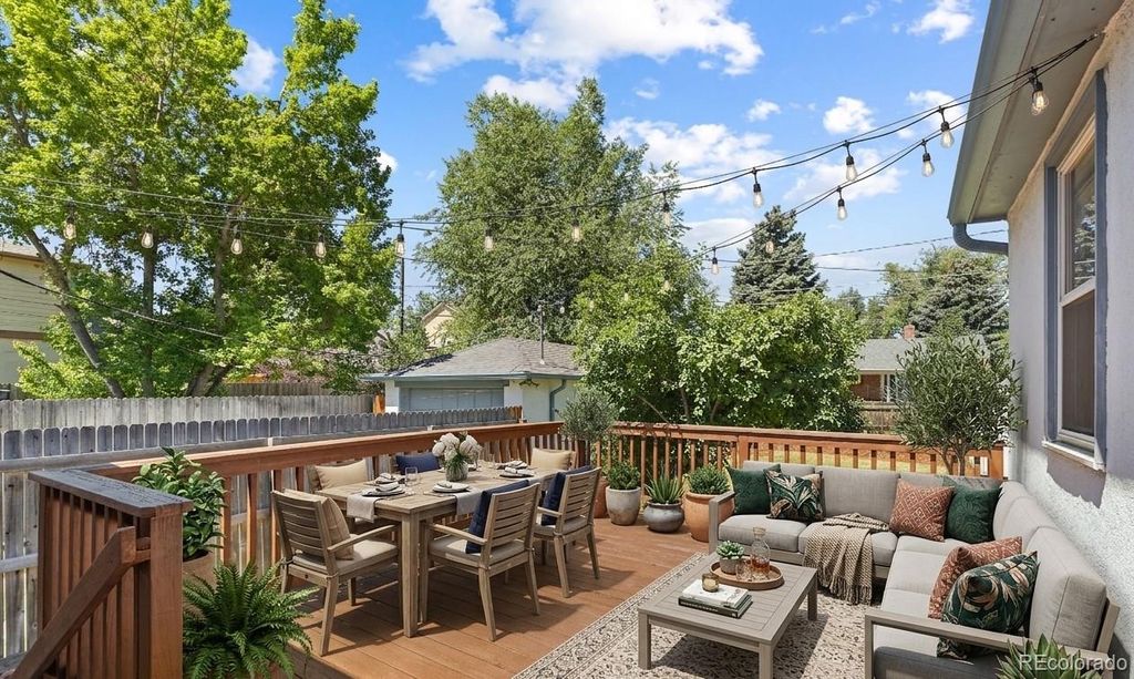 Photo of 1129 N Jasmine Street, Denver, CO 80220 (MLS # 5217632)