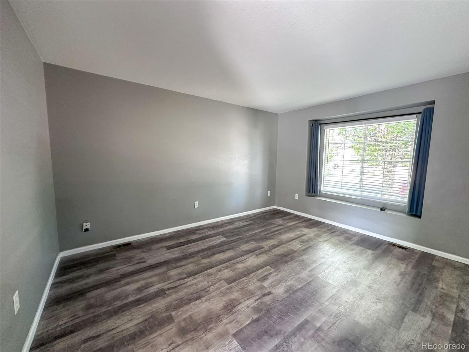5095 Miriam Lane
