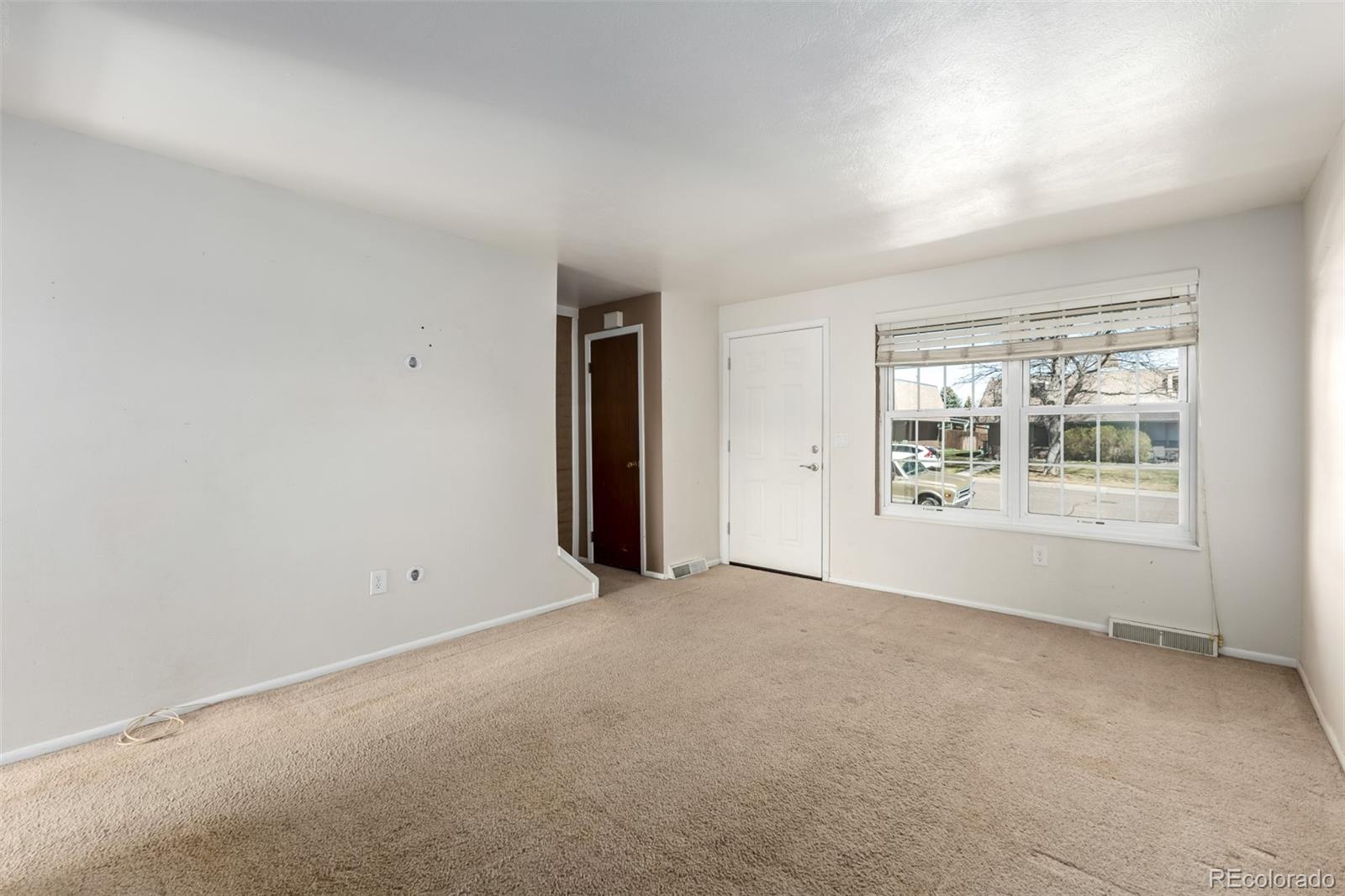 7772 W Glasgow Place