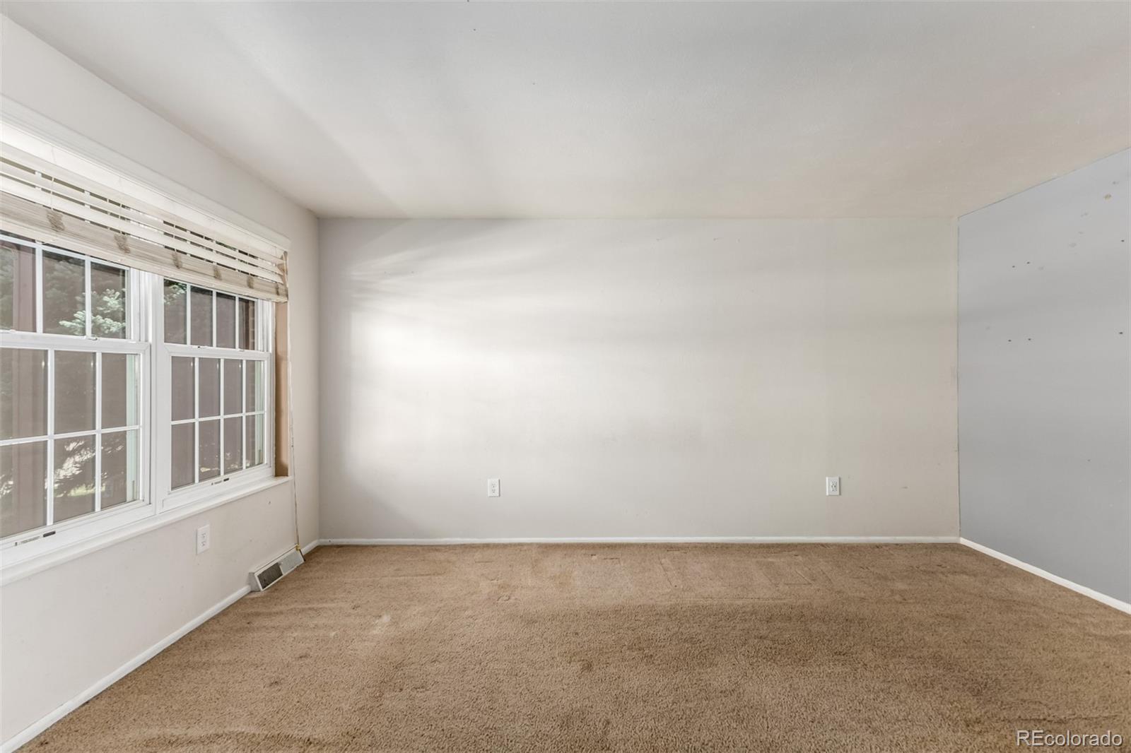 7772 W Glasgow Place