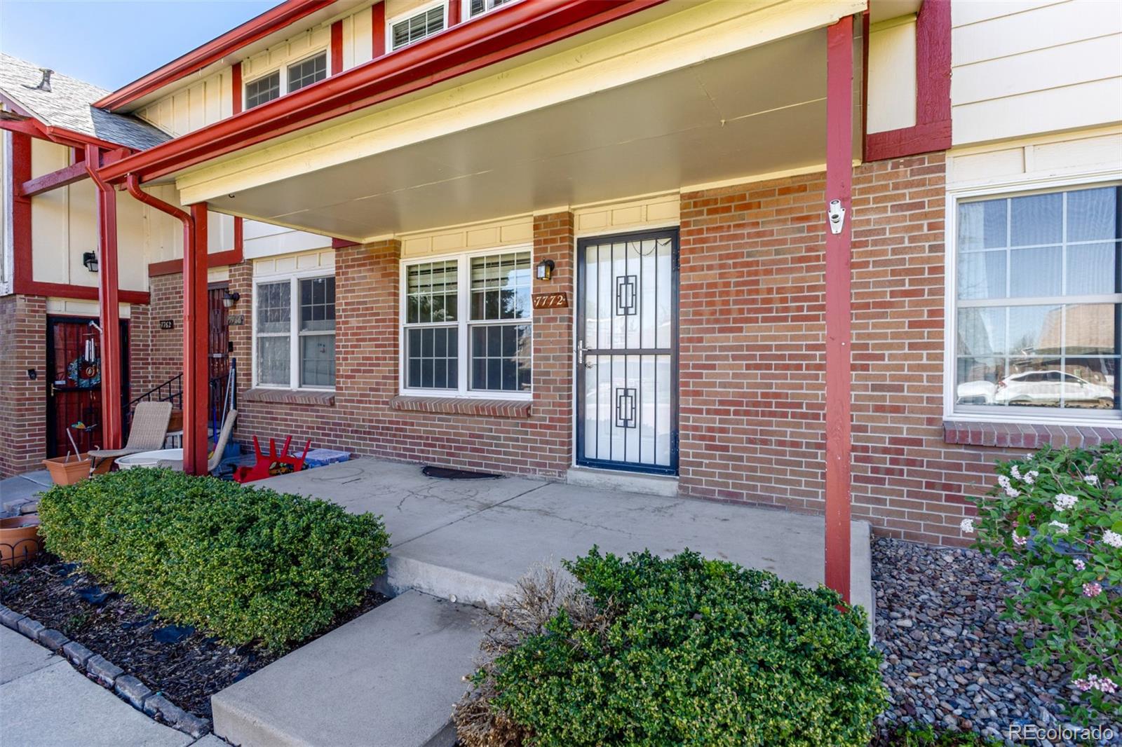 7772 W Glasgow Place