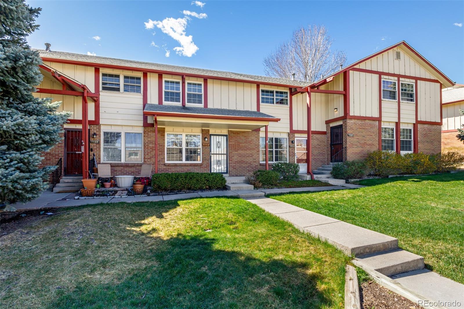 7772 W Glasgow Place