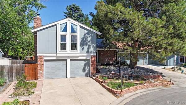 2946 S MOLINE PL, AURORA, CO 80014 - Image cd91b9519139bbfbed0ce63f3a030890/649547813