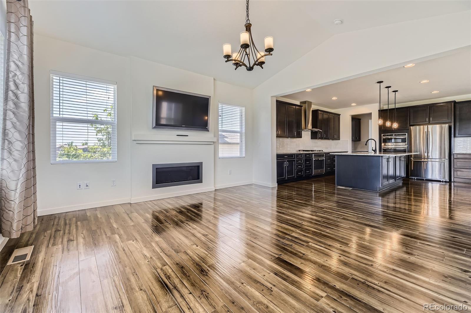 14074 Yellow Tip Drive, Parker, CO, 80134 4 14074 Yellow Tip Drive