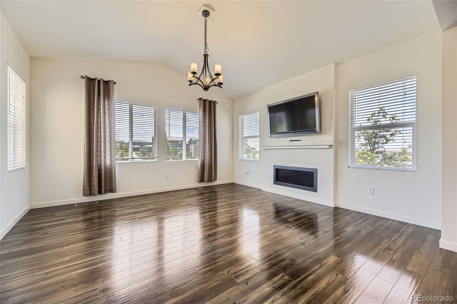 14074 Yellow Tip Drive, Parker, CO, 80134 3 14074 Yellow Tip Drive