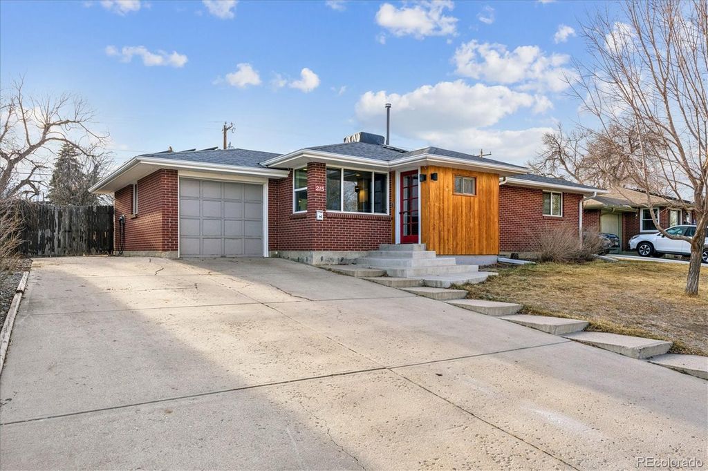 Photo of 215 Beryl Way, Broomfield, CO 80020 (MLS # 4527467)