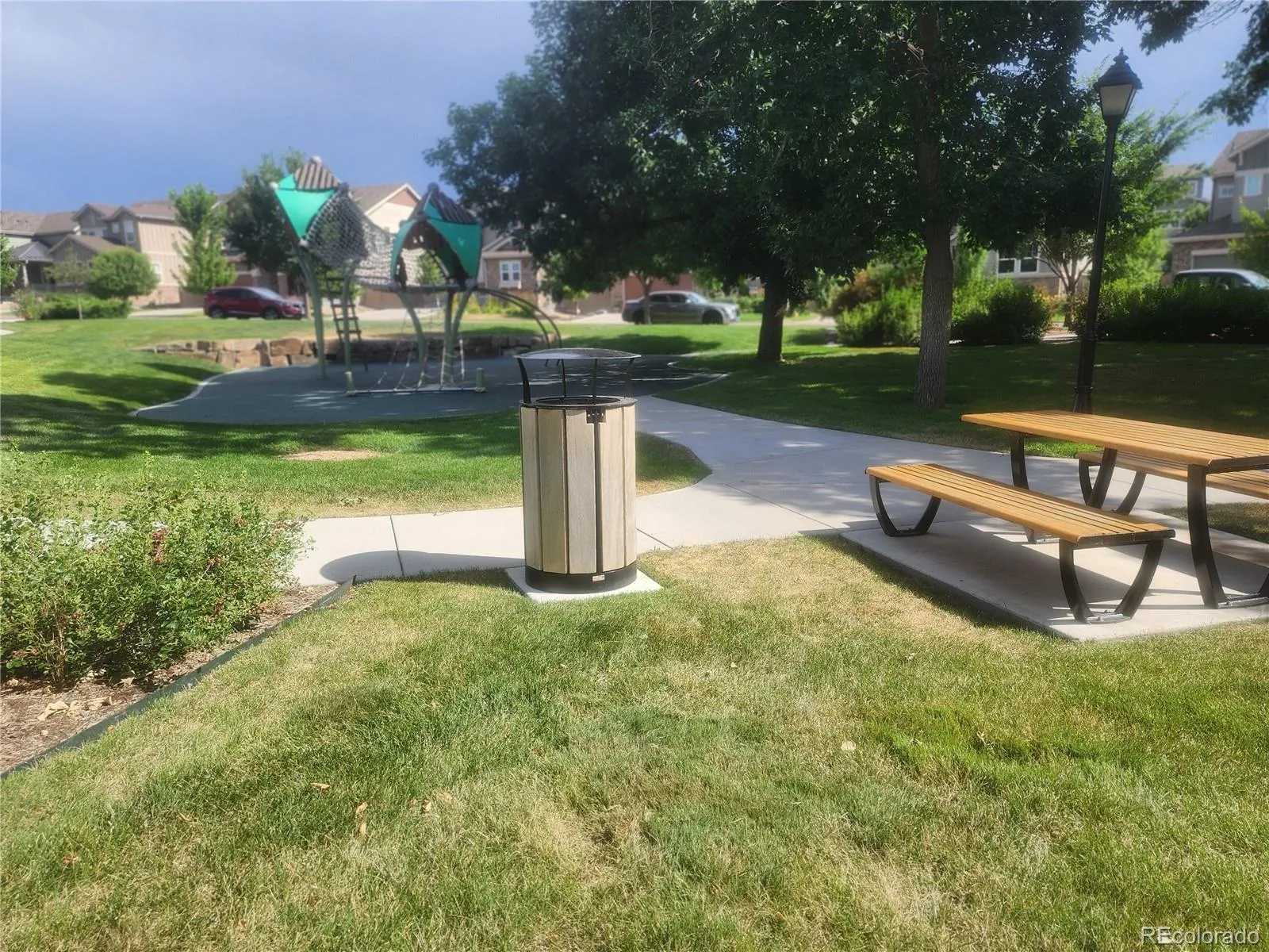 Lakewood, Colorado 80227, United States, 3 Bedrooms Bedrooms, ,2 BathroomsBathrooms,Residential,Active,13673