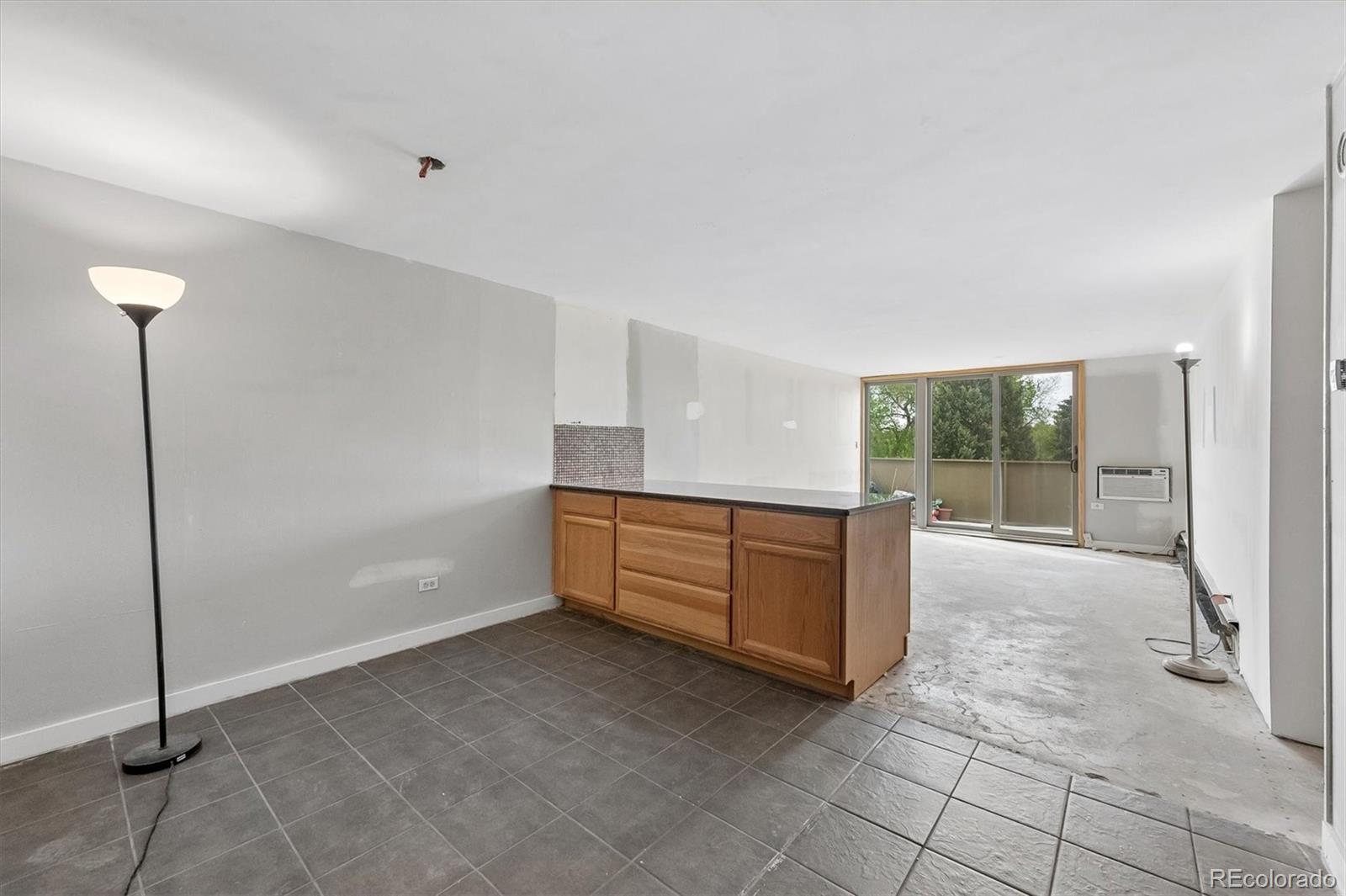 799 Dahlia Street 601