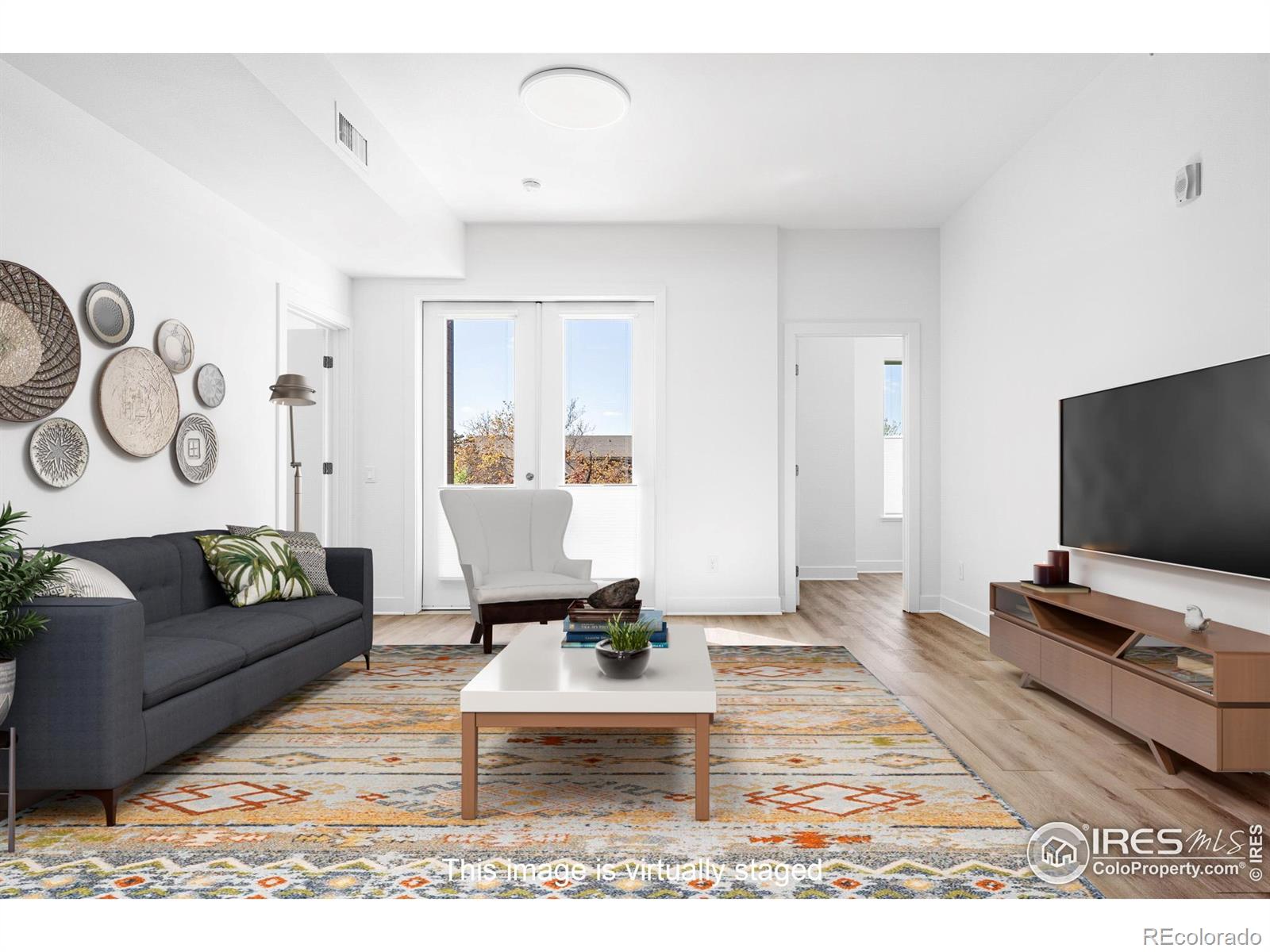 1707 Walnut Street 206
