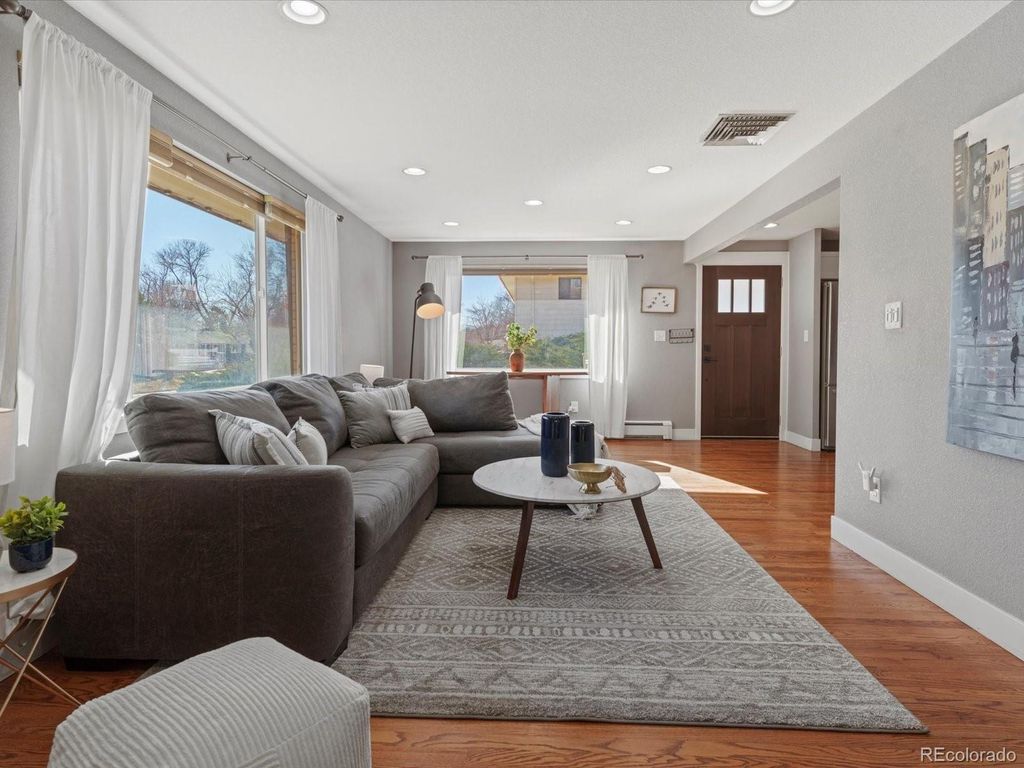 Photo of 6943 Oak Way, Arvada, CO 80004 (MLS # 3171984)