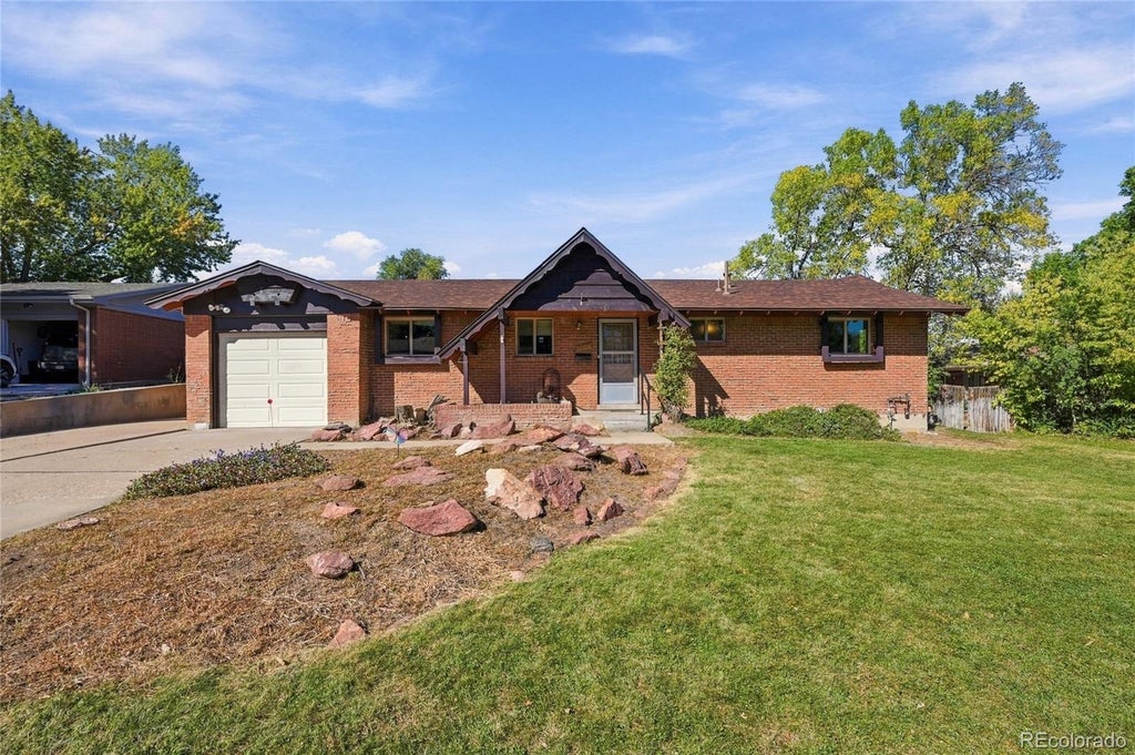 Photo of 7209 S Lincoln Way, Centennial, CO 80122 (MLS # 5163218)