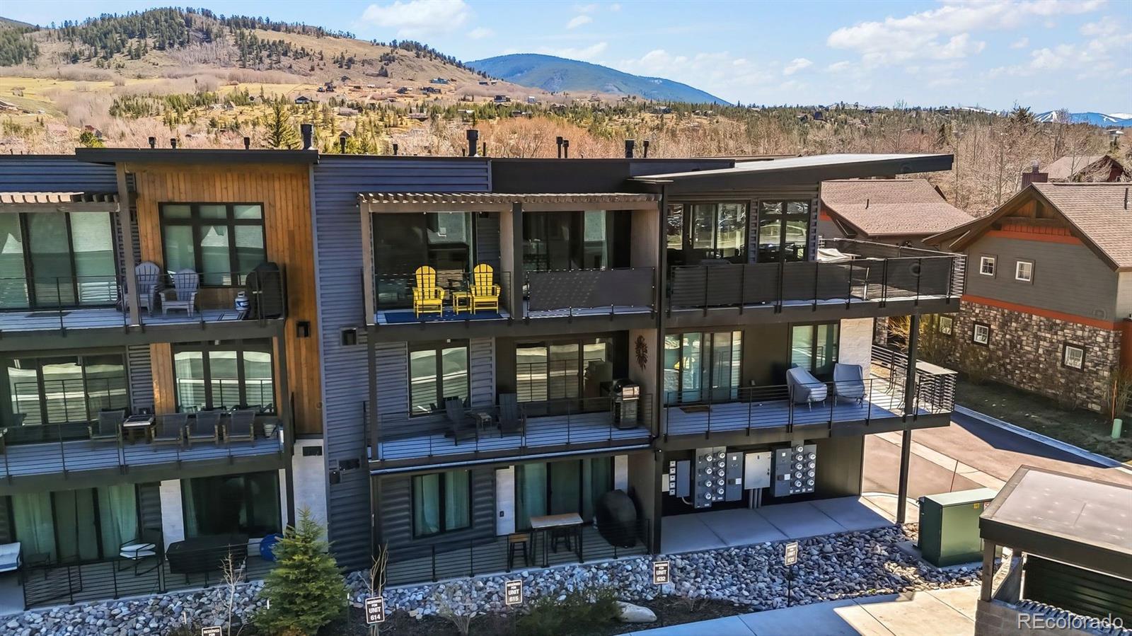 930 Blue River Parkway 625