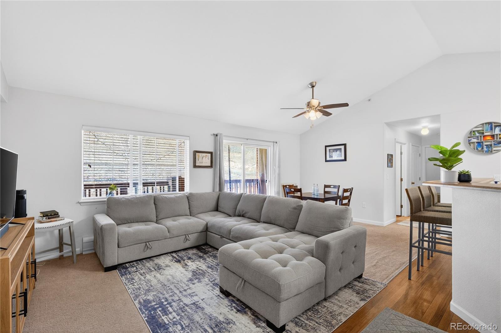 560 River View Drive 706