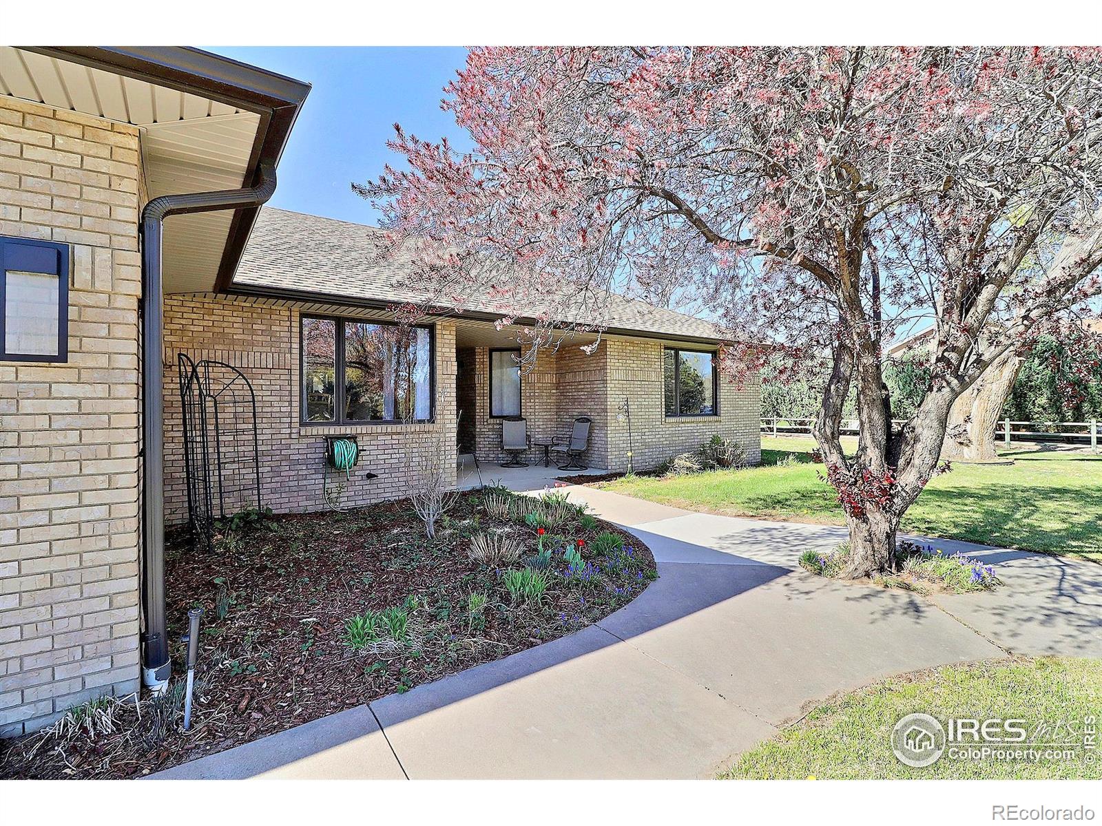 5532 Pawnee Lane