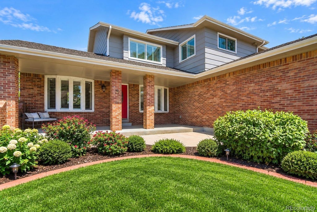 Photo of 1721 E Phillips Avenue, Centennial, CO 80122 (MLS # 4149213)