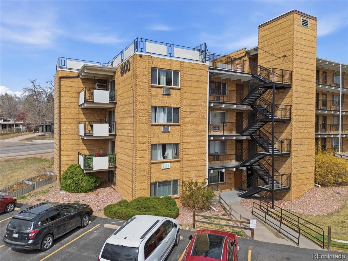 800 W Belleview Avenue 101